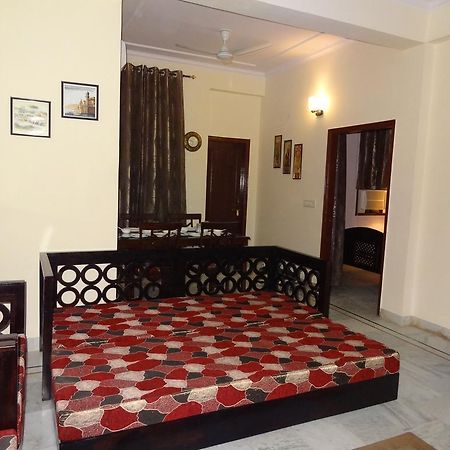 Tulsian Guest House & Apartments Jaipur Rum bild